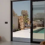 Ios Bliss 4* מילופוטאס